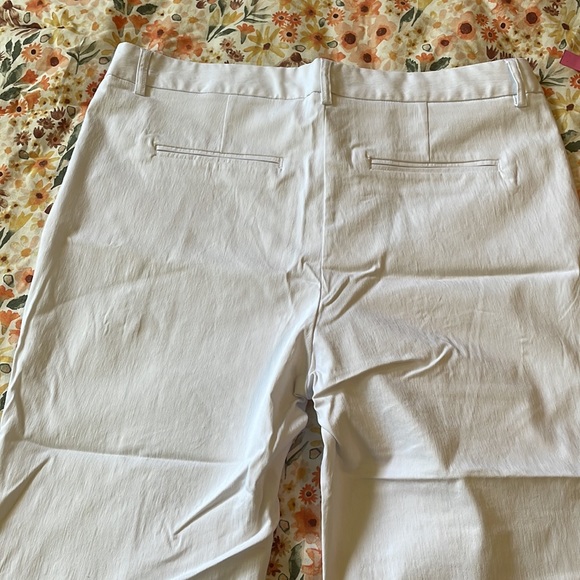 Larry Levine white high rise capris size 12 - Picture 8 of 9